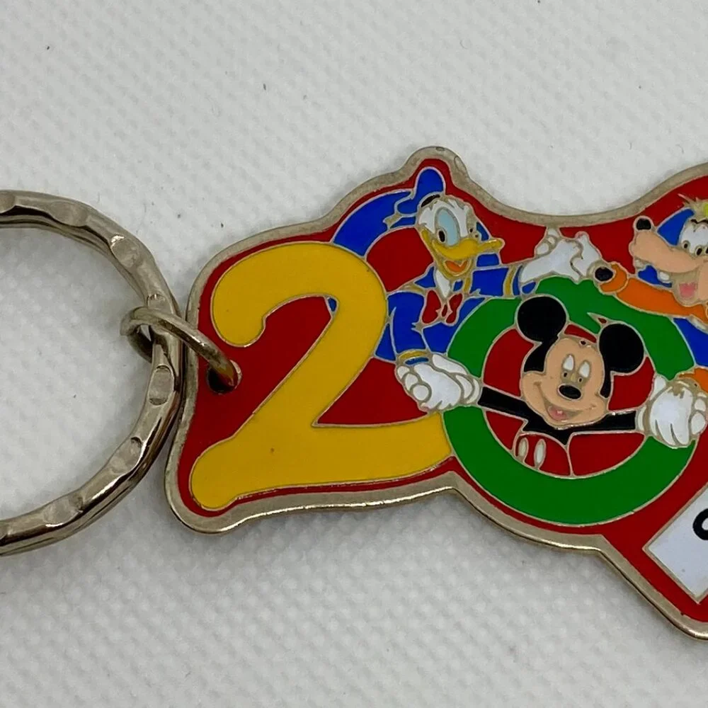 VTG Walt Disney World 2000 Mickey Mouse SHERRY Orlando Florida Key Chain Antique